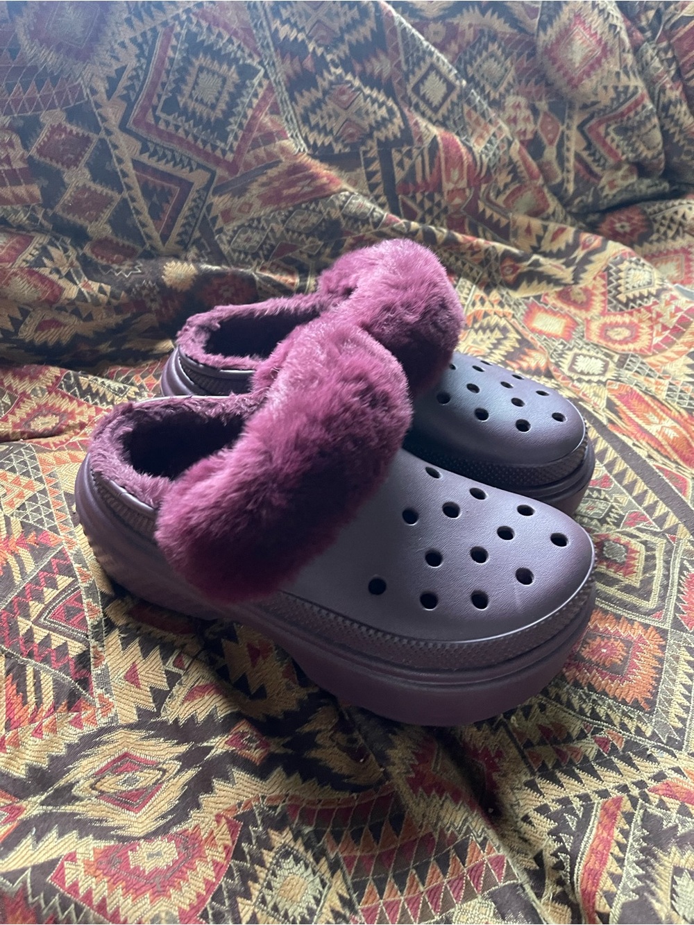 Platform Fuzzy-Lined Purple Crocs